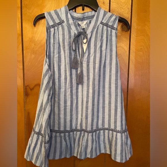 Crown & Ivy Shirt-NWT - Picture 3 of 5